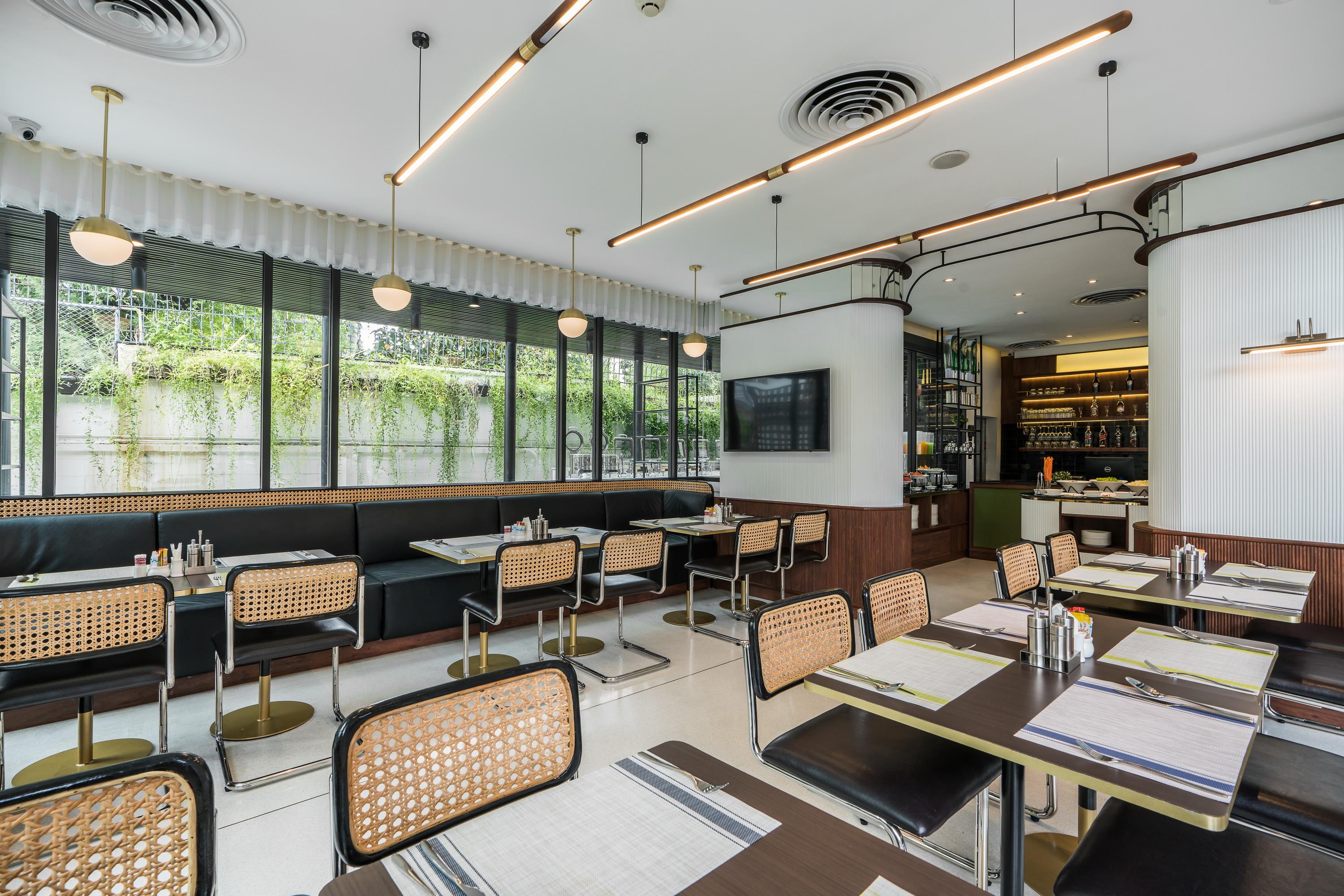 Hotel Amber Sukhumvit 85 Bangkok Eksteriør billede