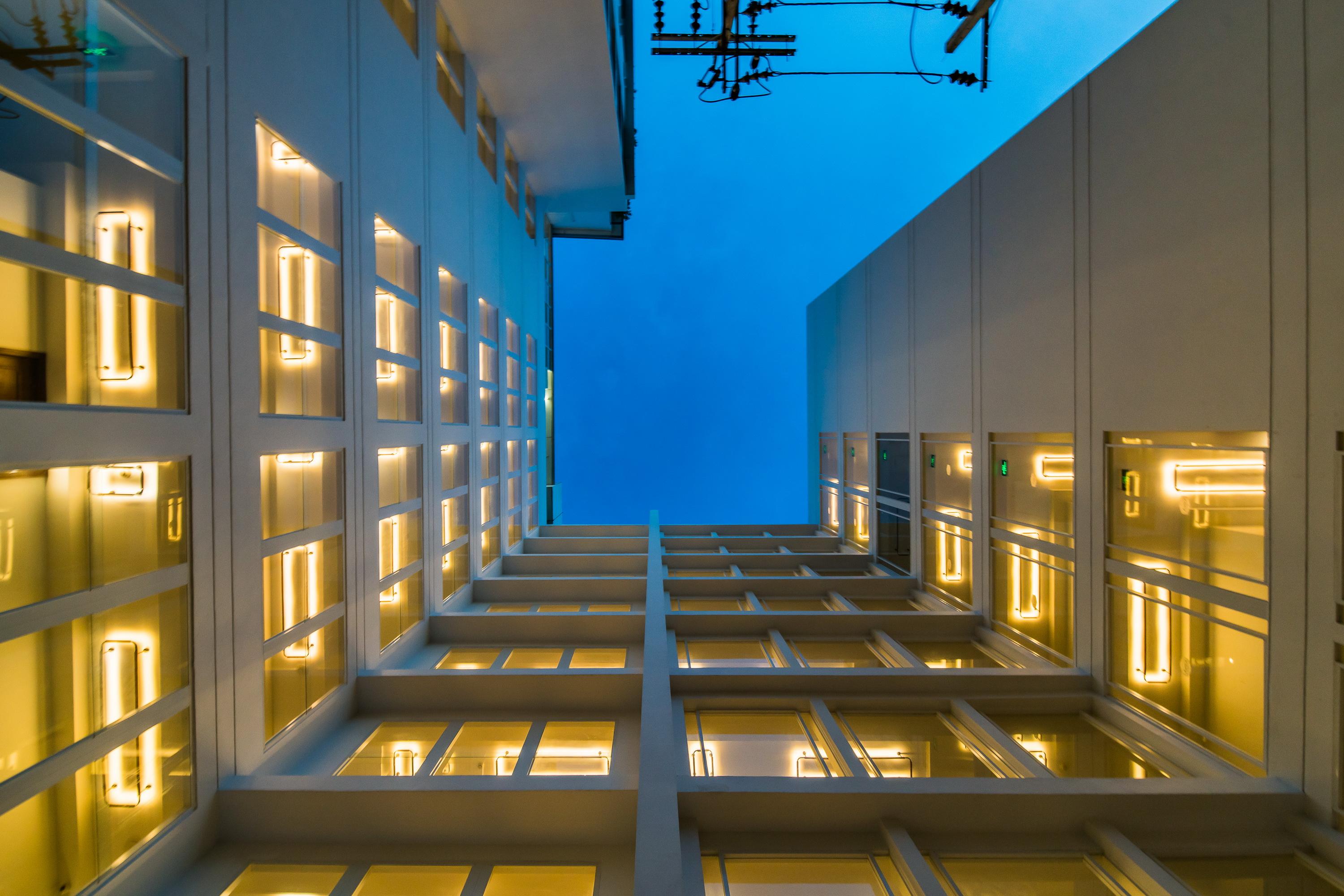 Hotel Amber Sukhumvit 85 Bangkok Eksteriør billede